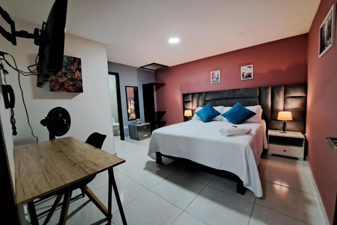 Hotel 9-25 Pereira Esterno foto